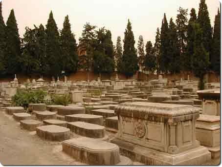 Le cimetière juif d'Oran est-il également en danger ?
